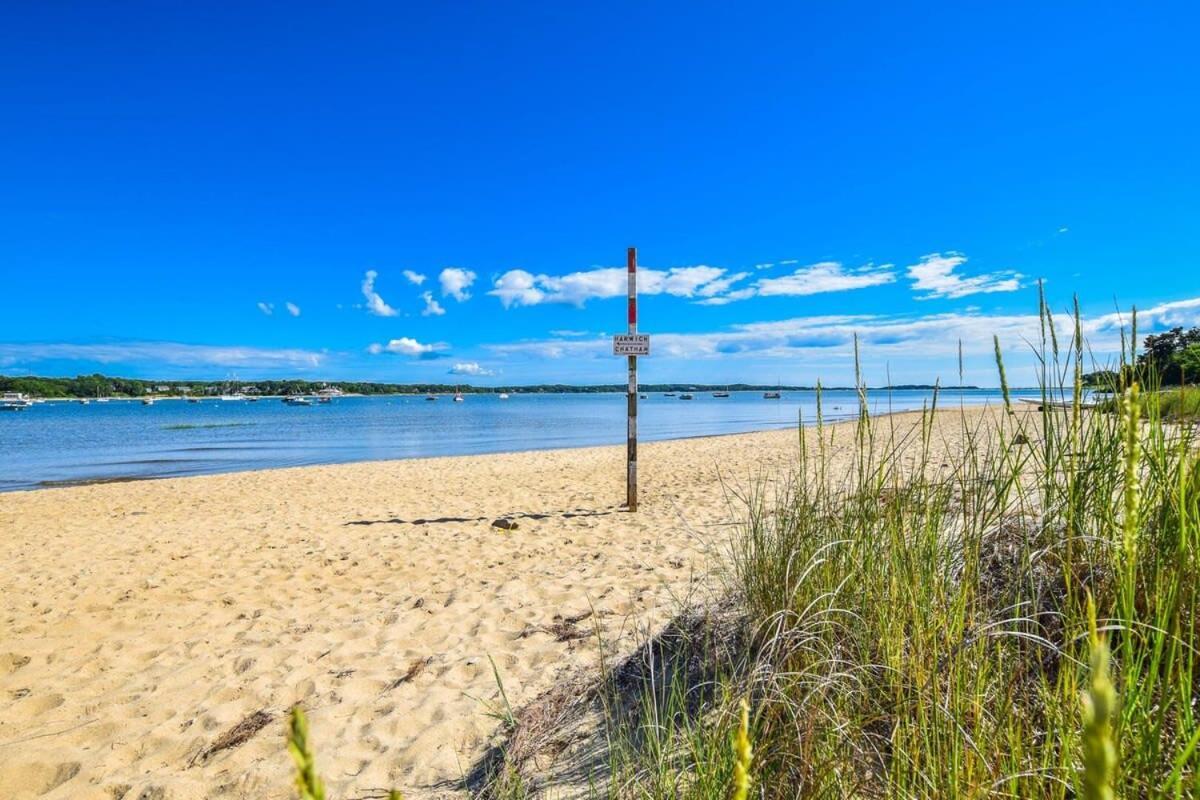 Wrap-Around Porch Mins To Beach Чатем Экстерьер фото
